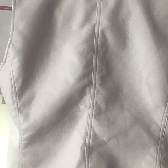 Sunday best vestfake leather sleeveless soft size 6 in excellent condition - Picture 5 of 10